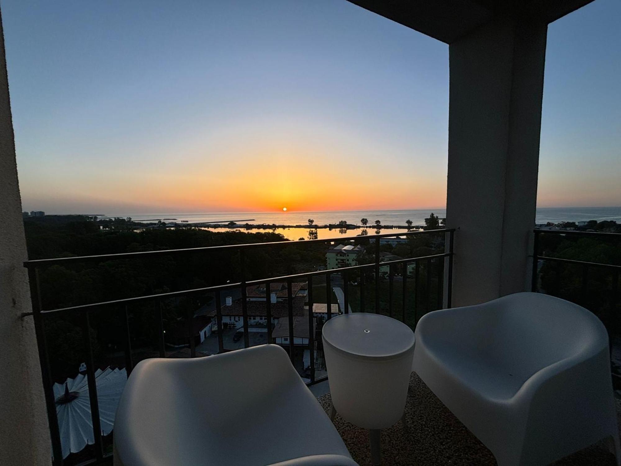 Donna Alba Seaview Penthouse, Casa Ta De Pe Plaja Leilighet Neptun Eksteriør bilde