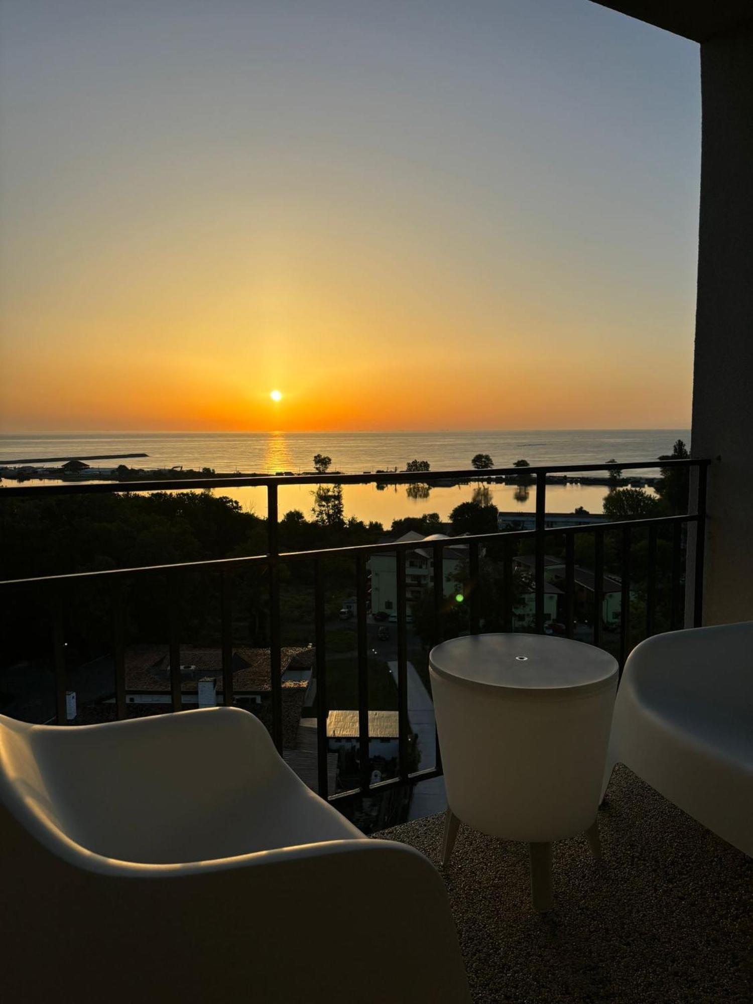 Donna Alba Seaview Penthouse, Casa Ta De Pe Plaja Leilighet Neptun Eksteriør bilde