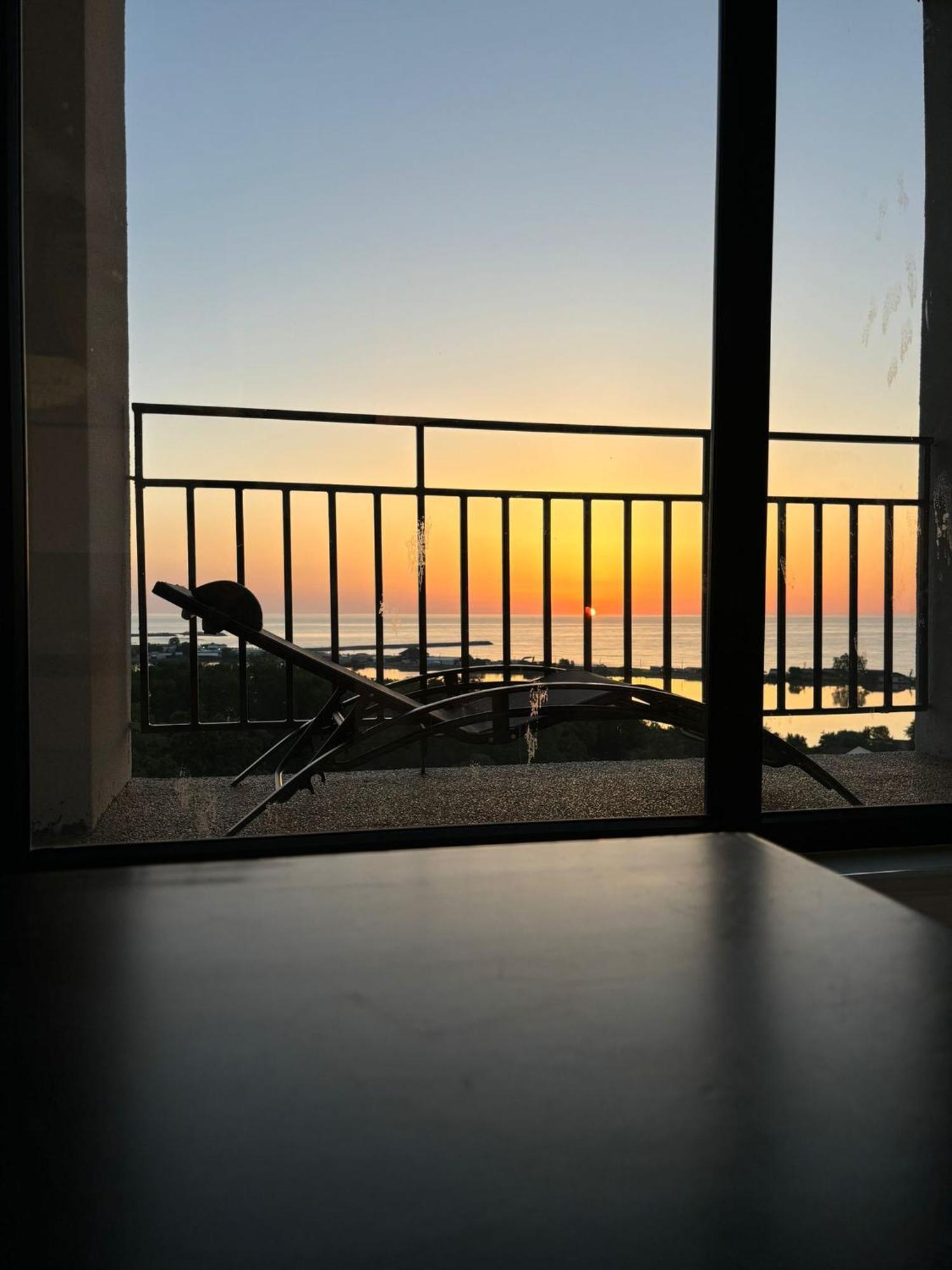 Donna Alba Seaview Penthouse, Casa Ta De Pe Plaja Leilighet Neptun Eksteriør bilde